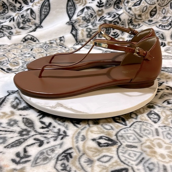 MICHAEL Michael Kors Kristen Thong Flat Sandals, Cognac Size 9M - Picture 8 of 15
